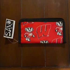 Wisconsin Badgers Checkbook Wallet